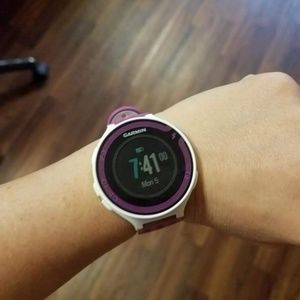Garmin Forerunner 220 GPS Running Watch